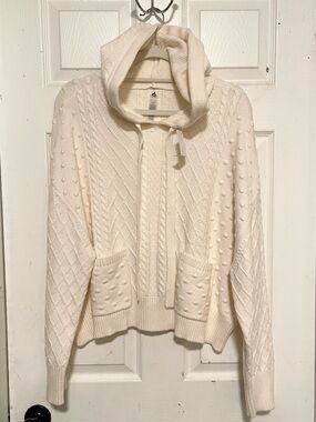 New Lou & Grey Cream Cable-Knit chunky Hooded Sweater Sz L oversized
